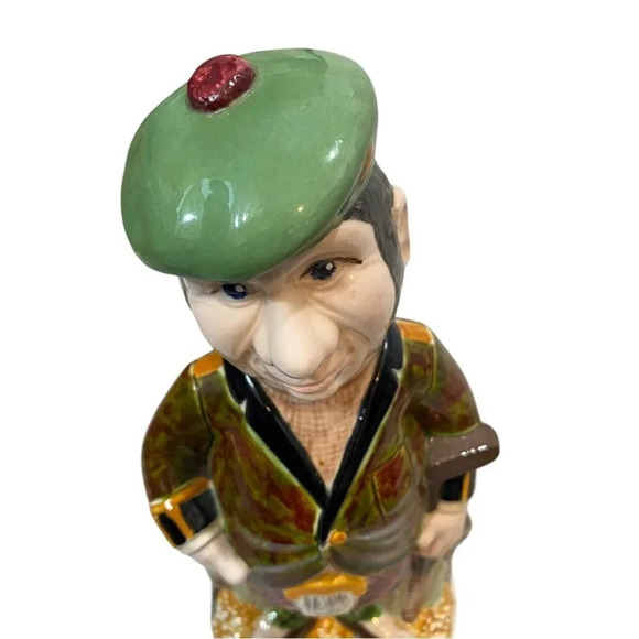 Vintage *Rare* Alberta Scotch  Liquor Decanter Signed, 1982 - Picture 4 of 17